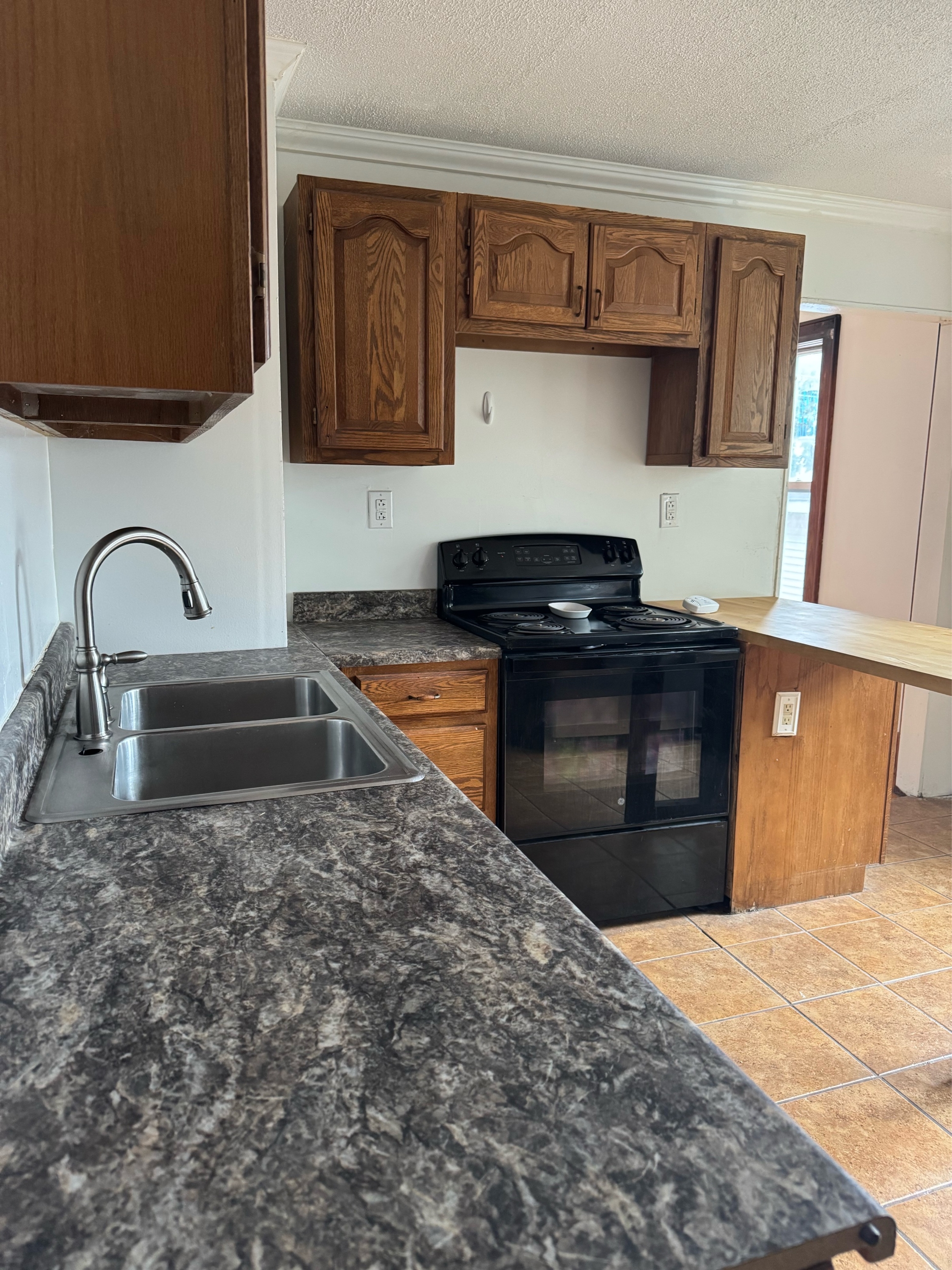 1401 Mather Avenue - 1